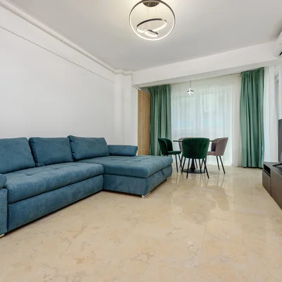 Azzurro Beachfront 211