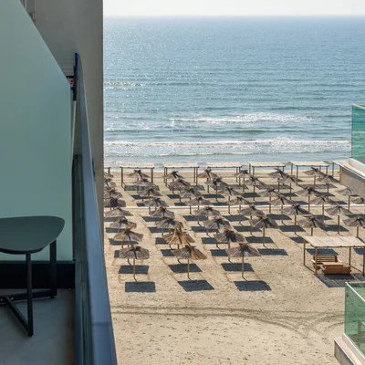 Azzurro Beachfront Studio 1
