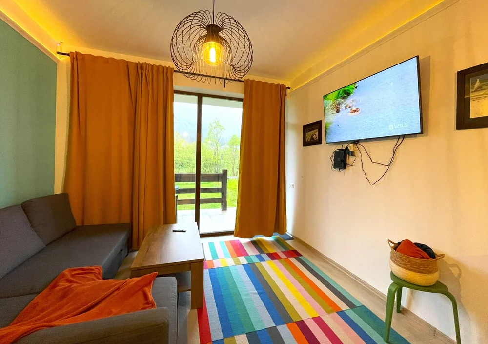 Poza 1 Cozy Riverfront Apartment 2 with mountain view - Cazare Bușteni