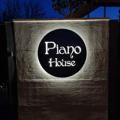 PIANO HOUSE TANGO cu parcare