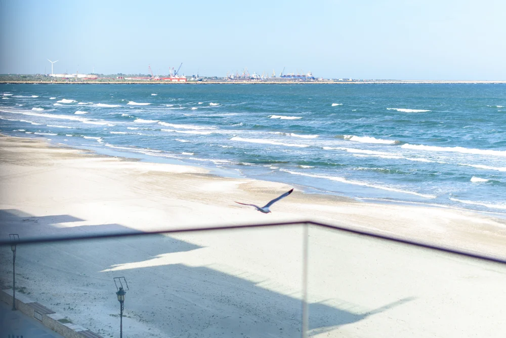 Poza 1 Azzurro Beachfront Frontal 3 - Cazare Mamaia-Sat Navodari