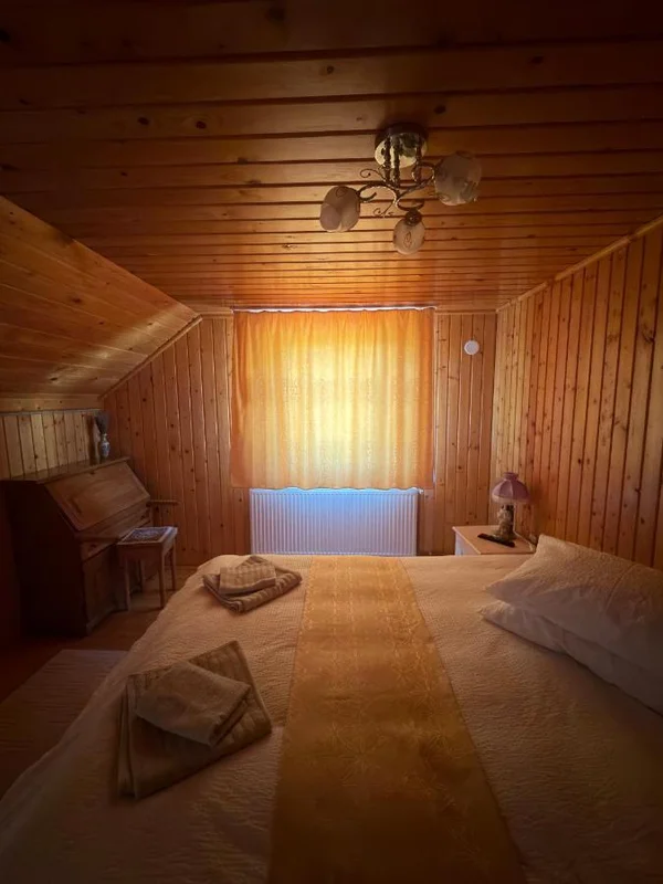 Poza 2 Casa de Vacanță Haneș - Private Cabin - Orchard & Mountain Views - Transalpina & viaTransilvanica - Cazare Alba Iulia