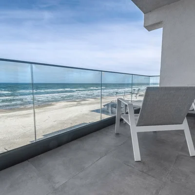 Azzurro Beachfront Frontal 3