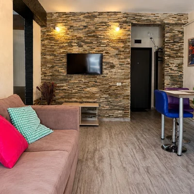 NeoPlace 47- Astoria Residence