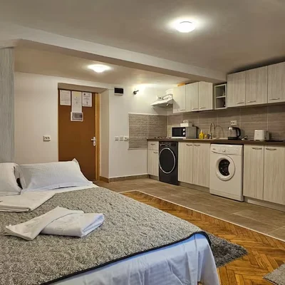 Old Town Studio Apartment 1