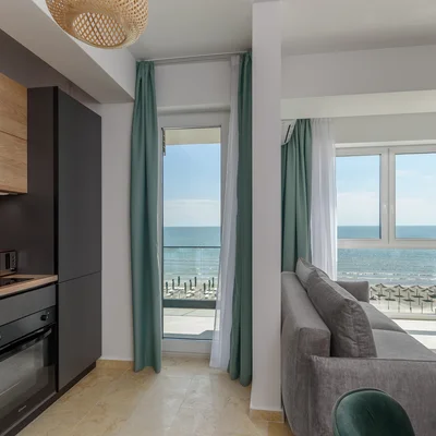 Azzurro Beachfront 224