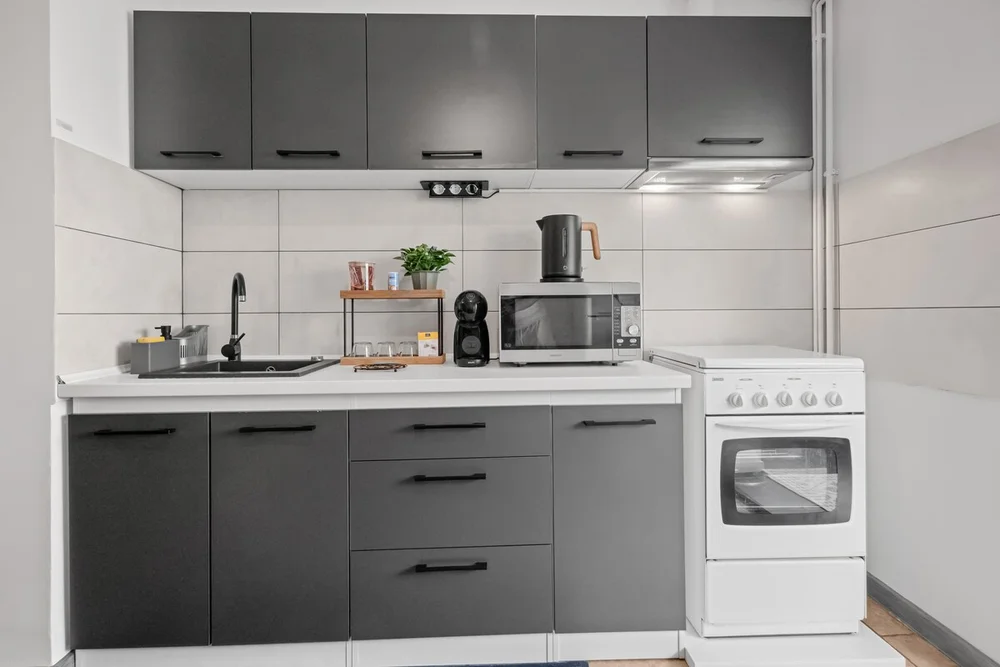 Poza 1 Central Cozy 3BR with Balcony & Free Parking - Cazare București