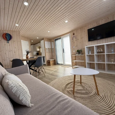 Casa Celeste - NEVADA - Family Tiny House Iași