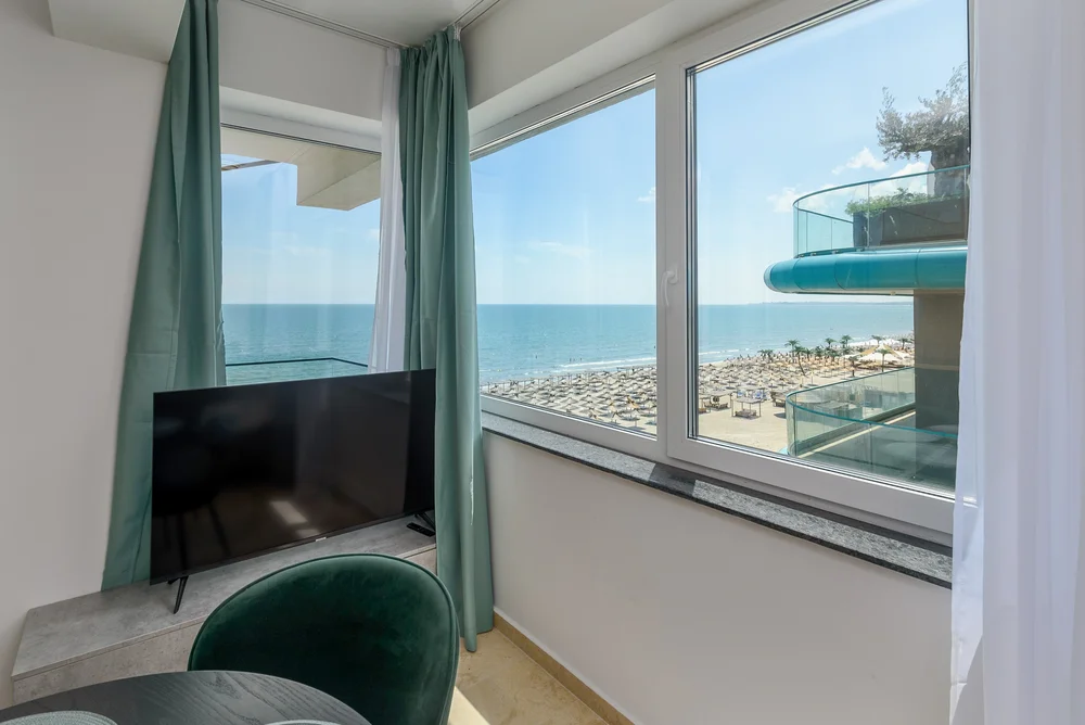 Poza 2 Azzurro Beachfront 207 - Cazare Mamaia-Sat Navodari